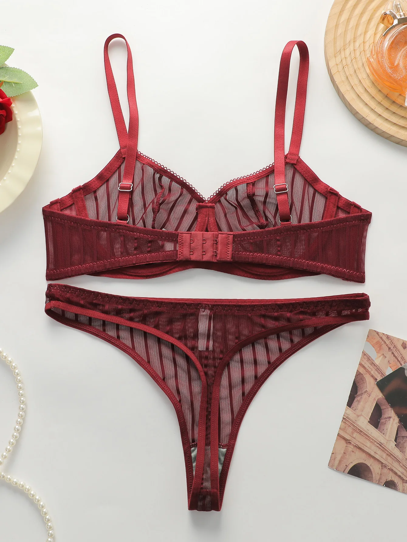 Ensemble de lingerie à rayures – Image 5