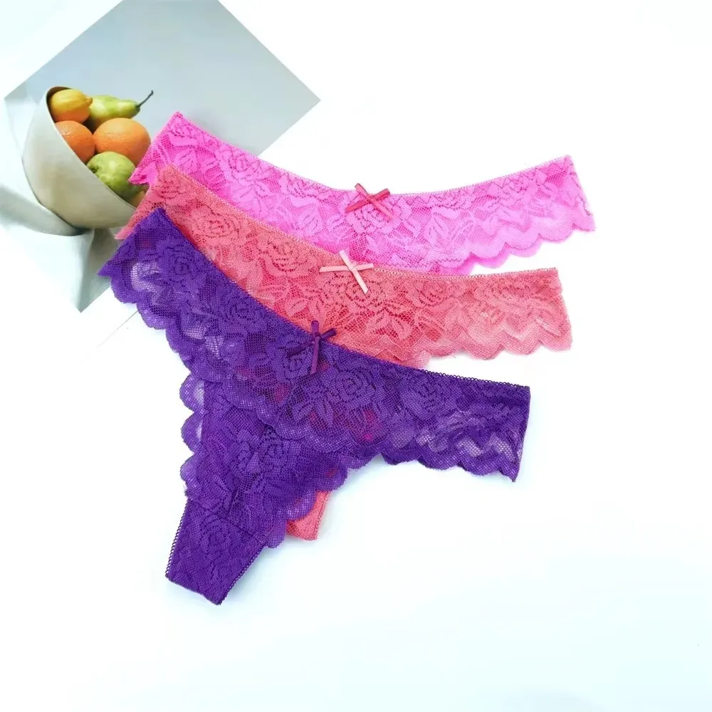 3 strings dentelle