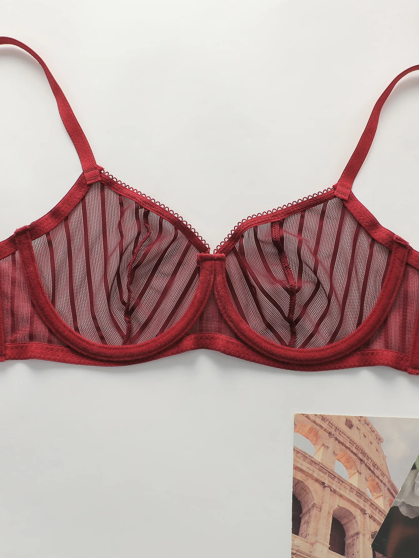 Ensemble de lingerie à rayures – Image 2