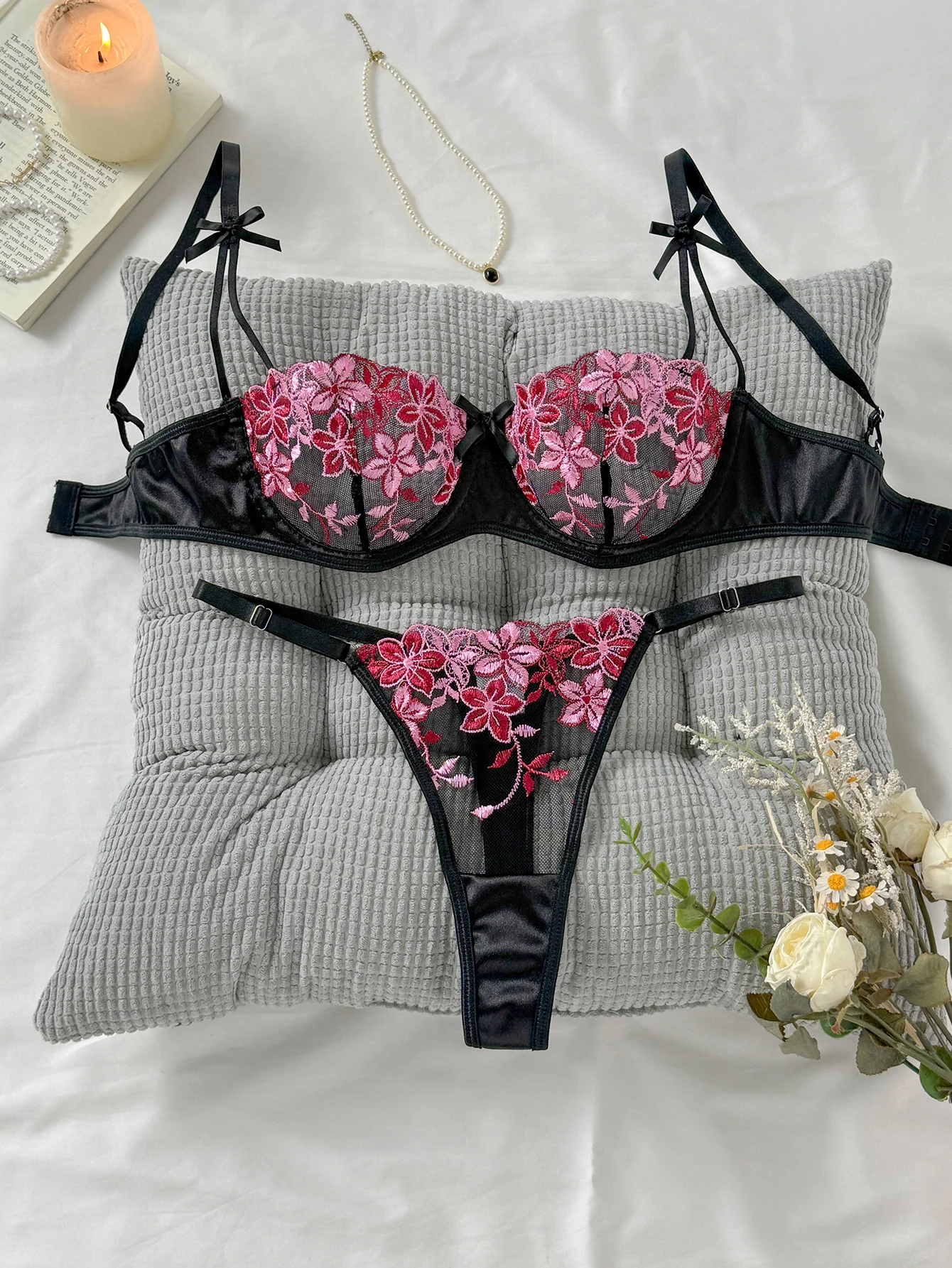 Ensemble de lingerie – Image 1