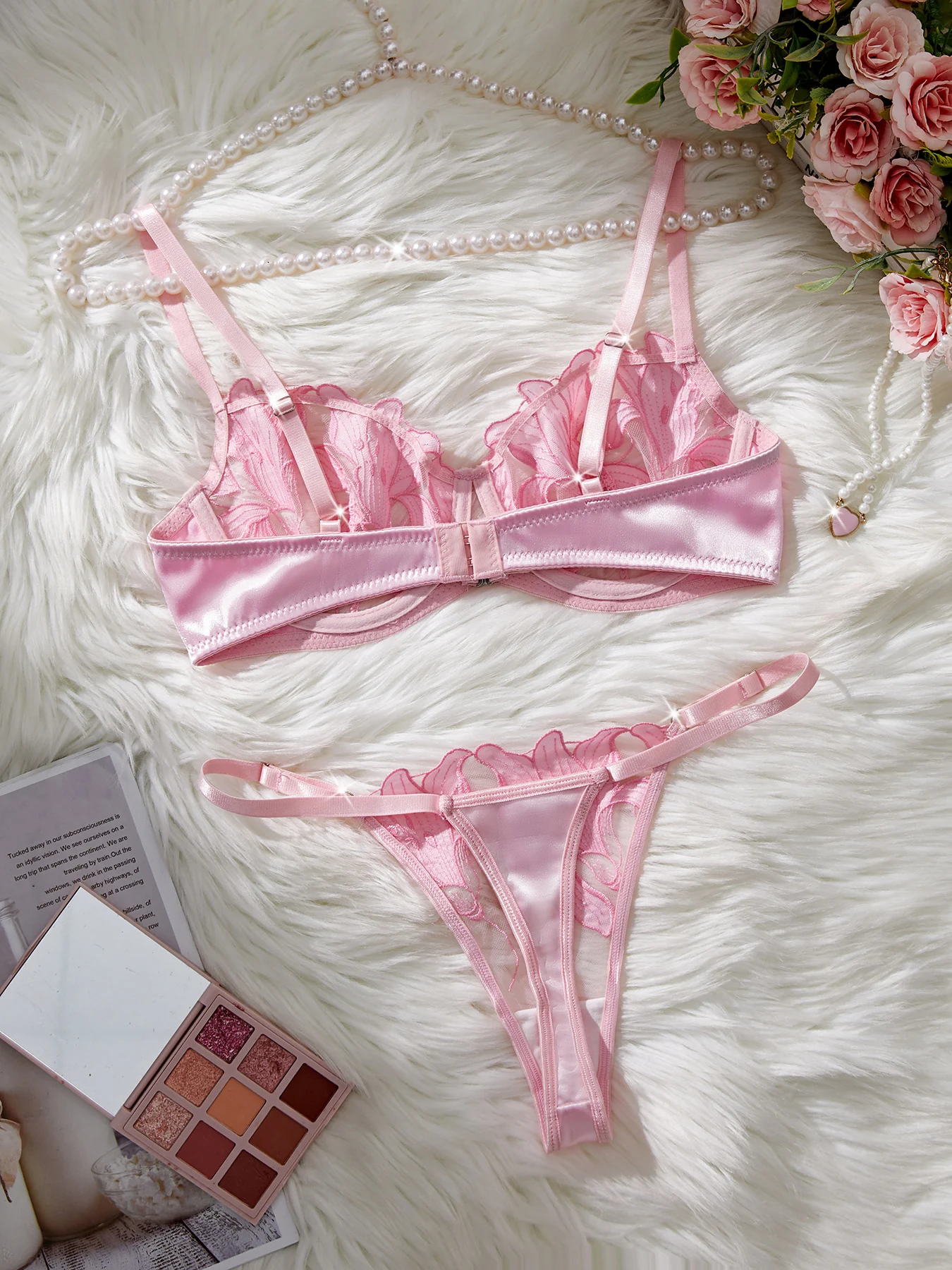 Ensemble de Lingerie – Image 21
