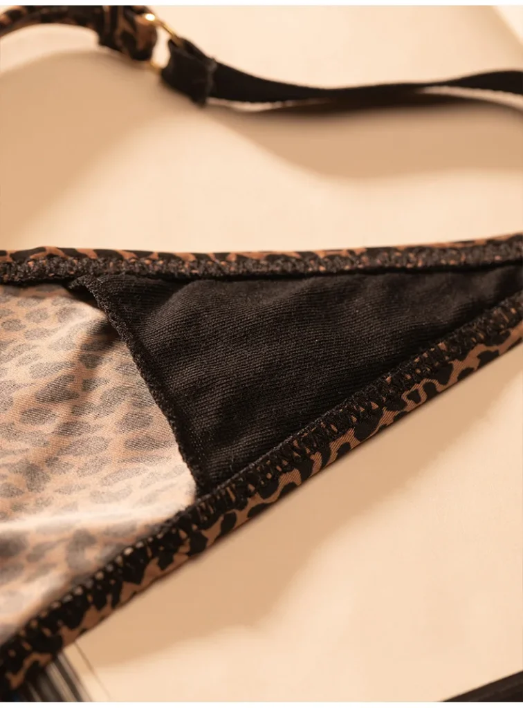 String taille basse