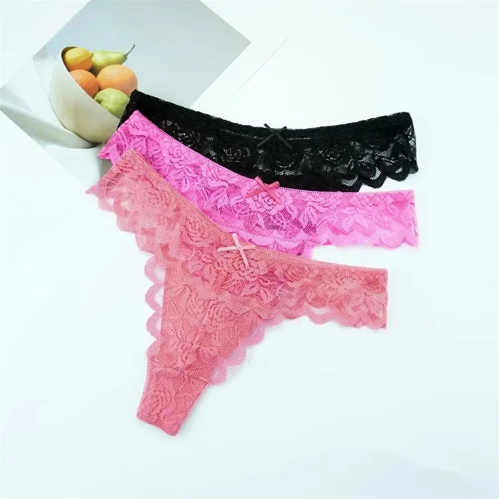 3 strings dentelle