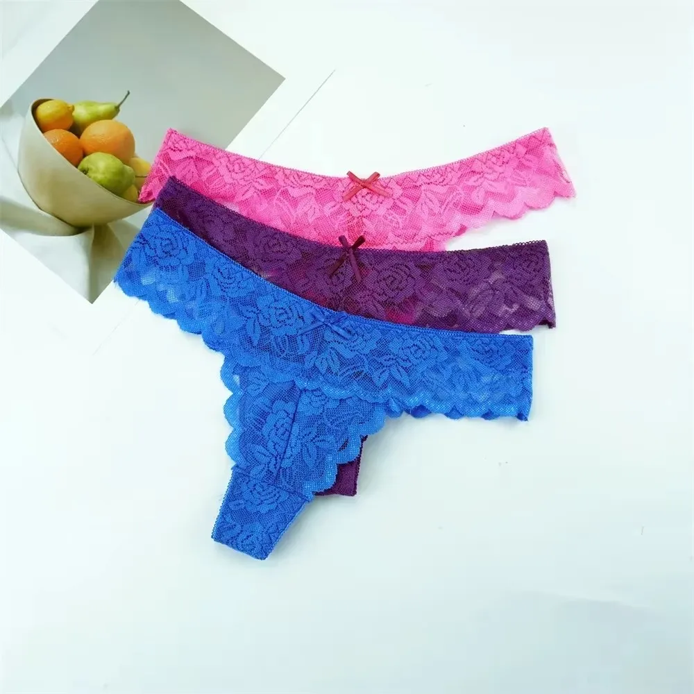 3 strings dentelle