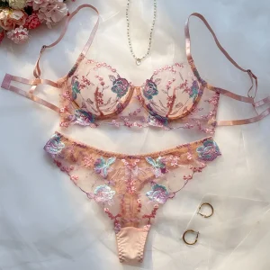 Ensemble de lingerie – Image 1