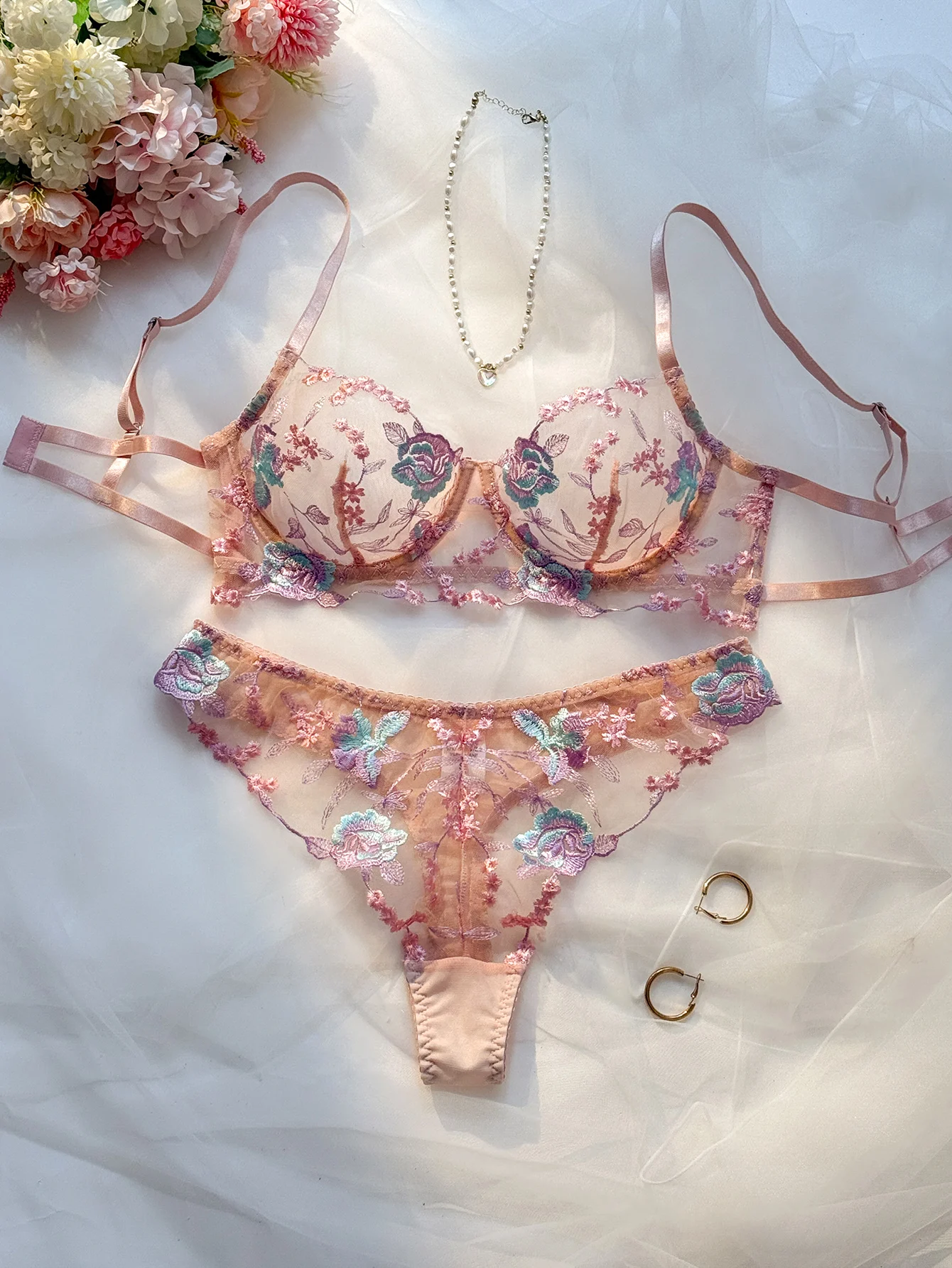 Ensemble de lingerie – Image 1